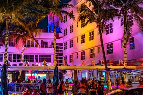 chicas en miami beach|Miami: vida nocturna y clubes